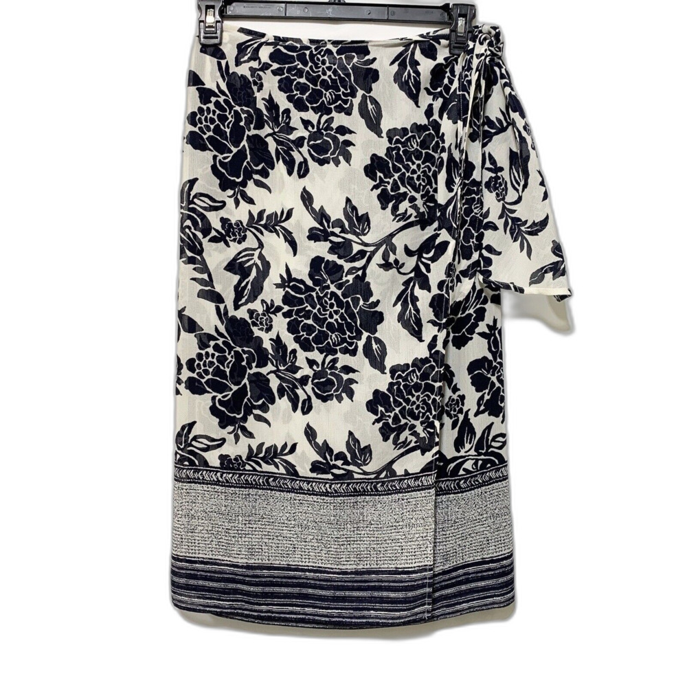 Talbots Blue White Floral Wrap Skirt Silk Wool Blend Lined Size 2